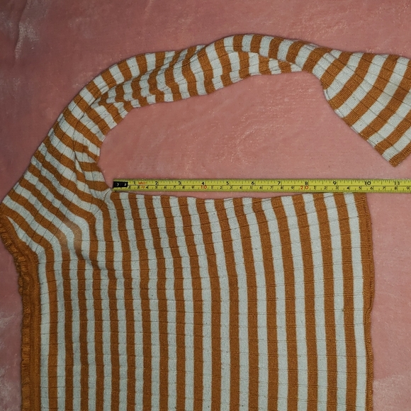 CropTop - Picture 4 of 4